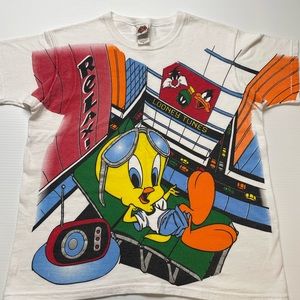 Vintage 1998 Tweety Bird All Over Print Looney Tunes Tee Size M
